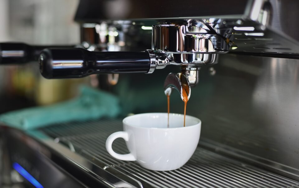 Comment Choisir la Machine à Café Parfaite
